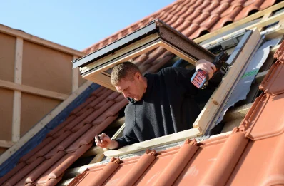 Pose de fenêtres de toit Velux à Chaulieu